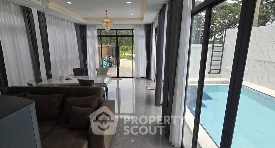 Villa en venta de 5 habitaciones en Jomtien, Pattaya