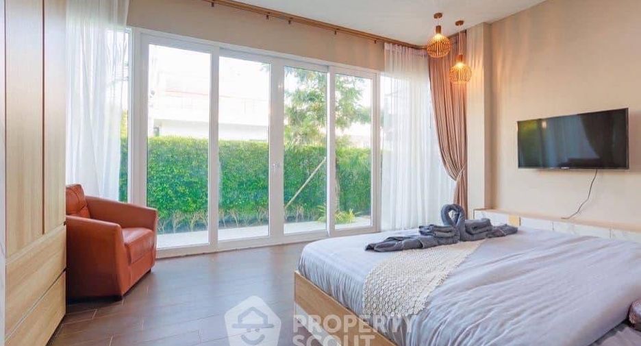 À vendre 5 chambres villa à Sattahip, Chonburi