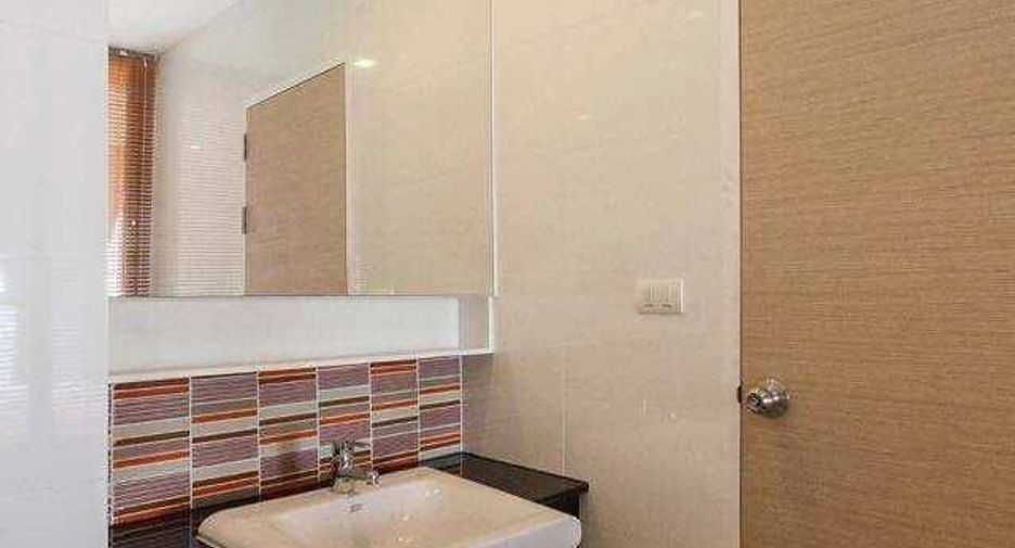 For sale 1 bed condo in Bang Na, Bangkok