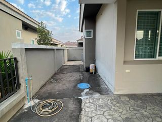 For sale 3 bedrooms townhouse in Bang Lamung, Chonburi