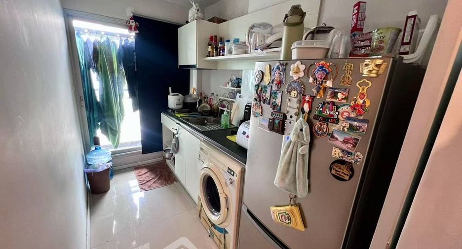 For sale 1 bed condo in Huai Khwang, Bangkok