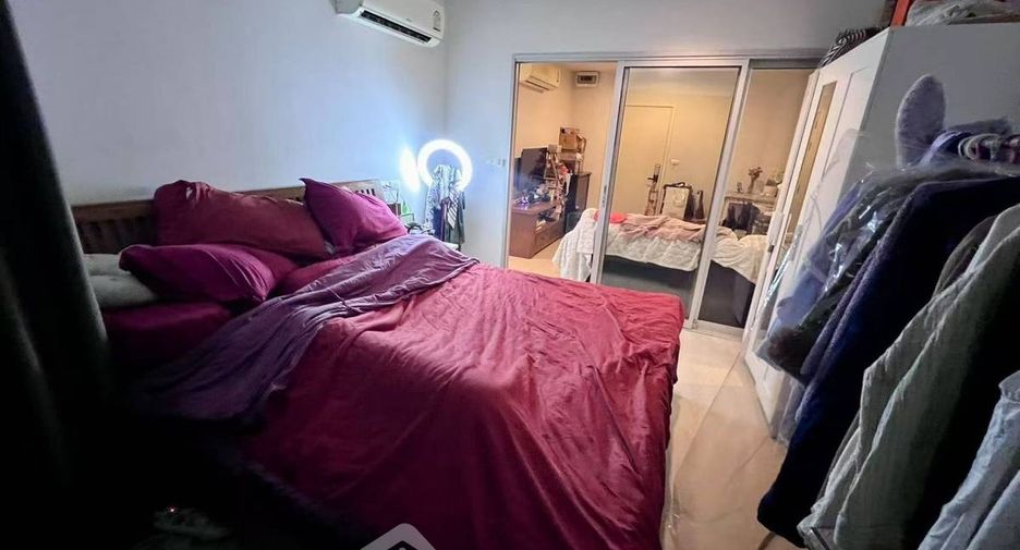 For sale 1 bed condo in Huai Khwang, Bangkok