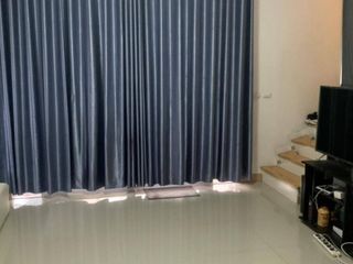 For sale 4 bedrooms townhouse in Don Mueang, Bangkok