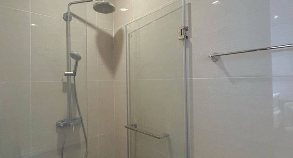 For sale 1 bed condo in Khlong Toei, Bangkok