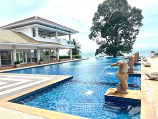 For sale 4 bedrooms house in Na Jomtien, Pattaya
