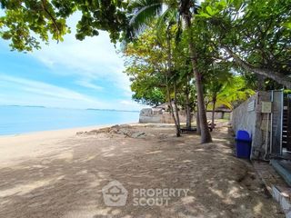 For sale 3 bedrooms condo in Bang Lamung, Chonburi