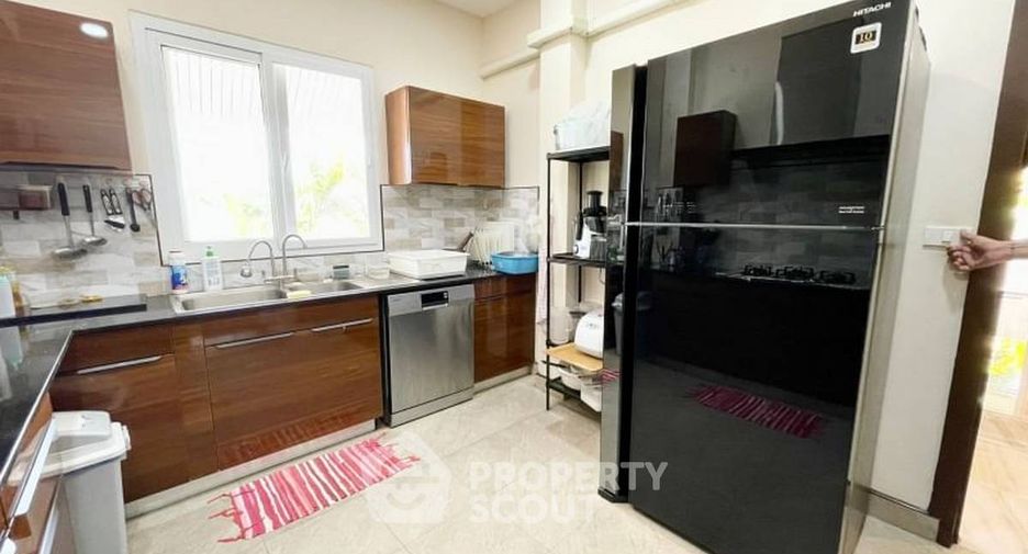 For sale 2 bedrooms house in East Pattaya, Pattaya
