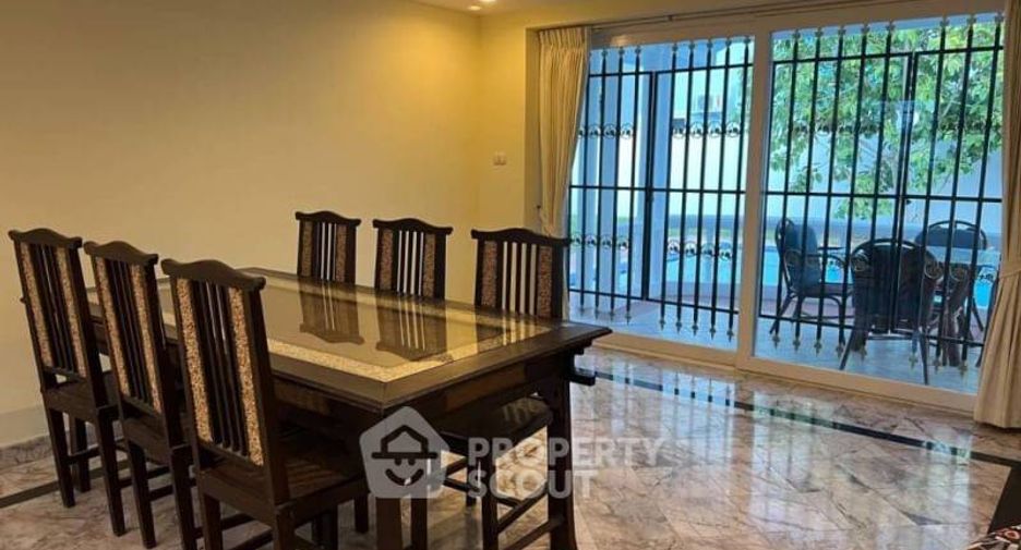 À vendre 3 chambres maison à Huay Yai, Pattaya