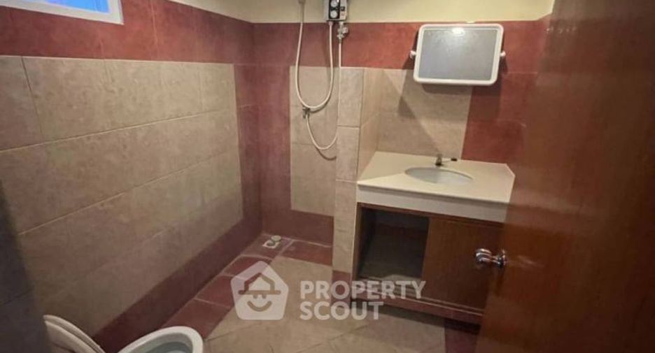 À vendre 3 chambres maison à Huay Yai, Pattaya