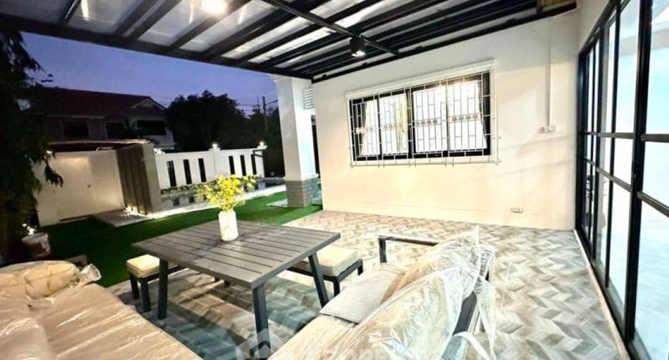 Продажа 4 спальни вилла в Йомтиен, Паттайя