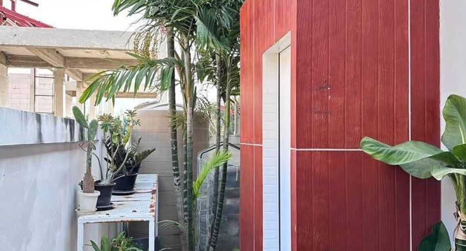 For sale 3 bedrooms house in Mueang Chon Buri, Chonburi