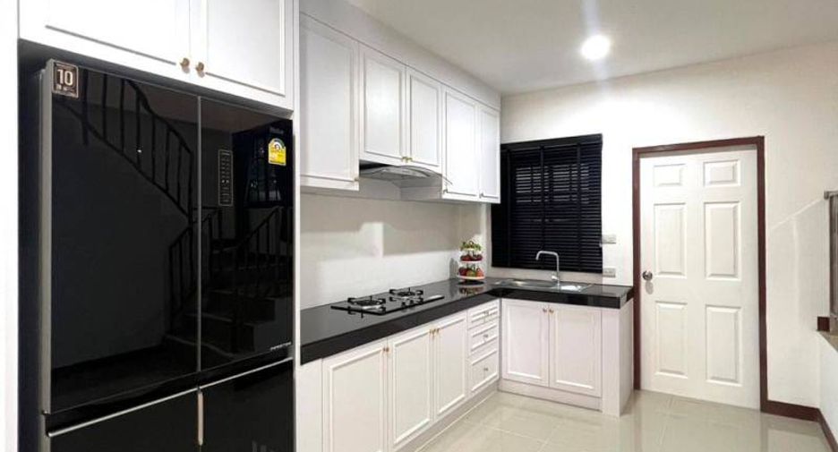 Casa en venta de 3 habitaciones en East Pattaya, Pattaya