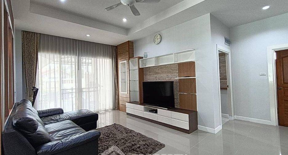 À vendre 3 chambres villa à Huay Yai, Pattaya