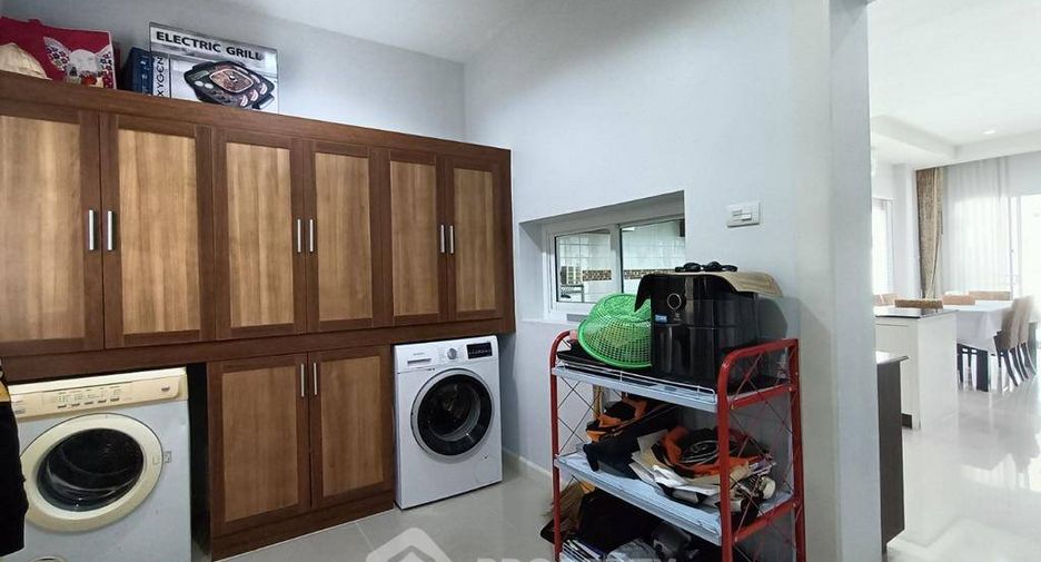 À vendre 3 chambres villa à Huay Yai, Pattaya