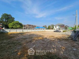 Haus zum Kauf mit 1 Zimmer in Bang Lamung, Chonburi