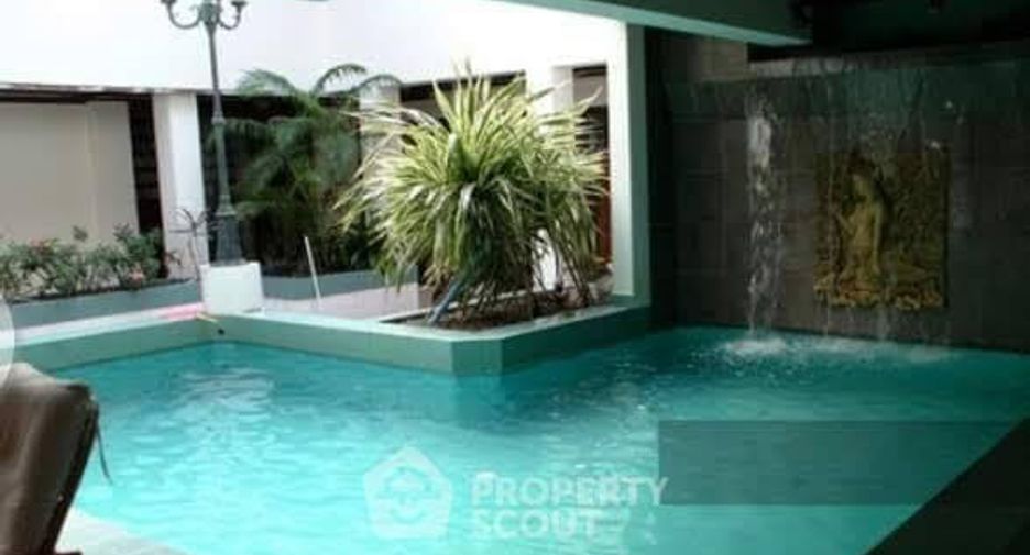 À vendre 6 chambres villa à North Pattaya, Pattaya