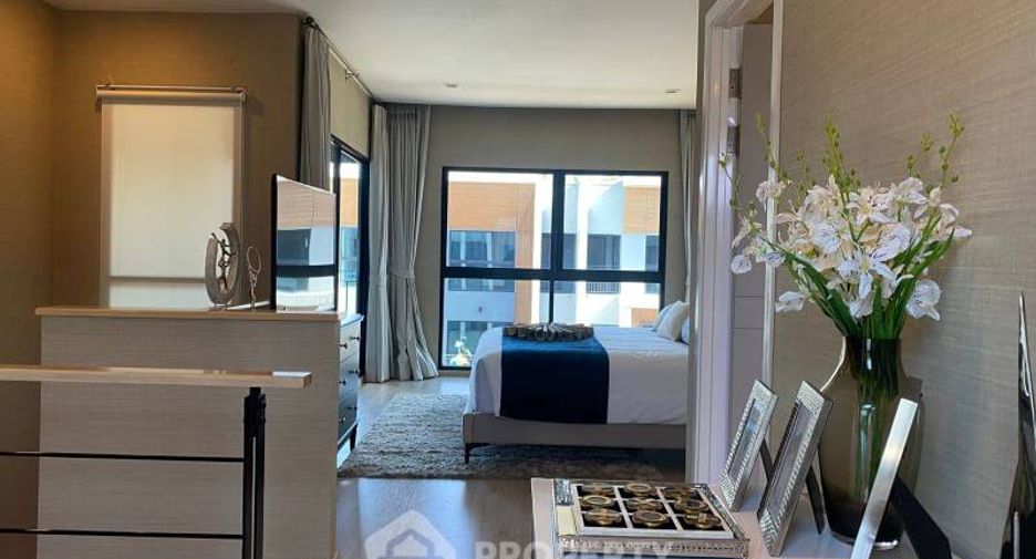Casa adosada en venta de 3 habitaciones en Suan Luang, Bangkok