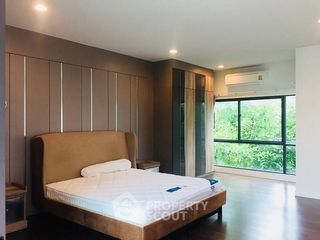 出售 3 卧室 独立屋 在 Bang Kapi, 曼谷