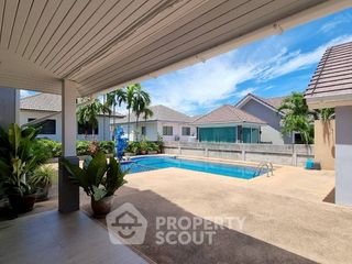 For rent and for sale 5 bedrooms house in Bang Lamung, Chonburi