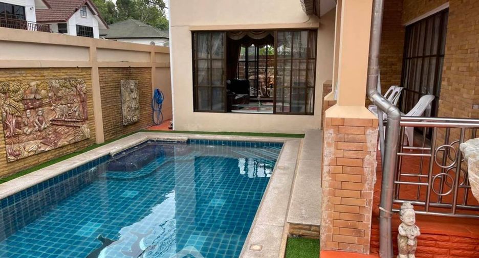 Villa zur Miete und zum Kauf mit 5 Zimmer in Bang Lamung, Chonburi