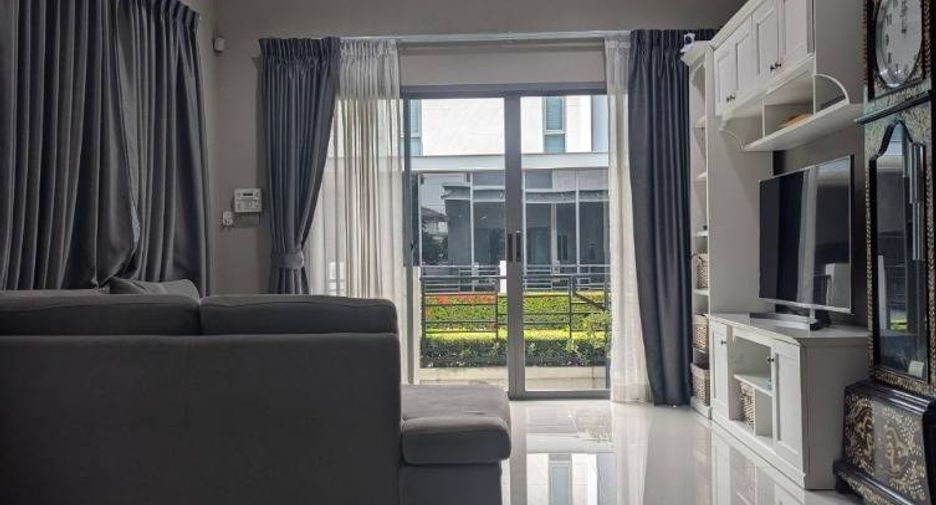 For sale 3 bedrooms house in Saphan Sung, Bangkok