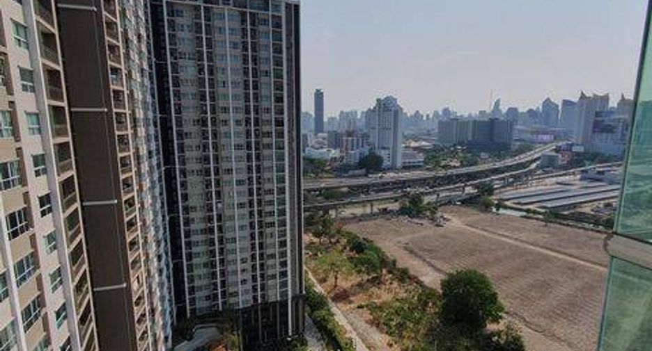 À vendre 1 chambre condo à Huai Khwang, Bangkok