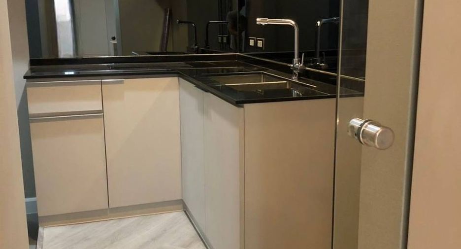For rent 3 bedrooms townhouse in Bueng Kum, Bangkok