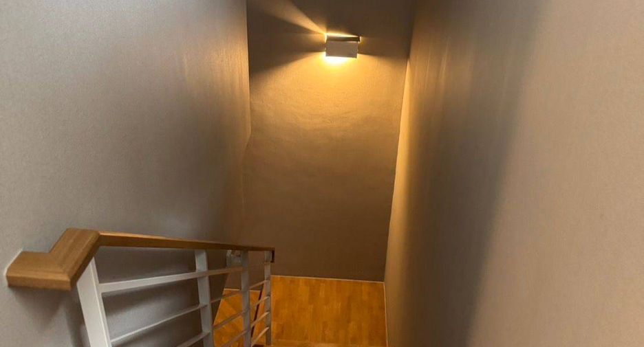 For rent 3 bedrooms townhouse in Bueng Kum, Bangkok