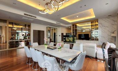 À louer 4 chambres condo à Sathon, Bangkok