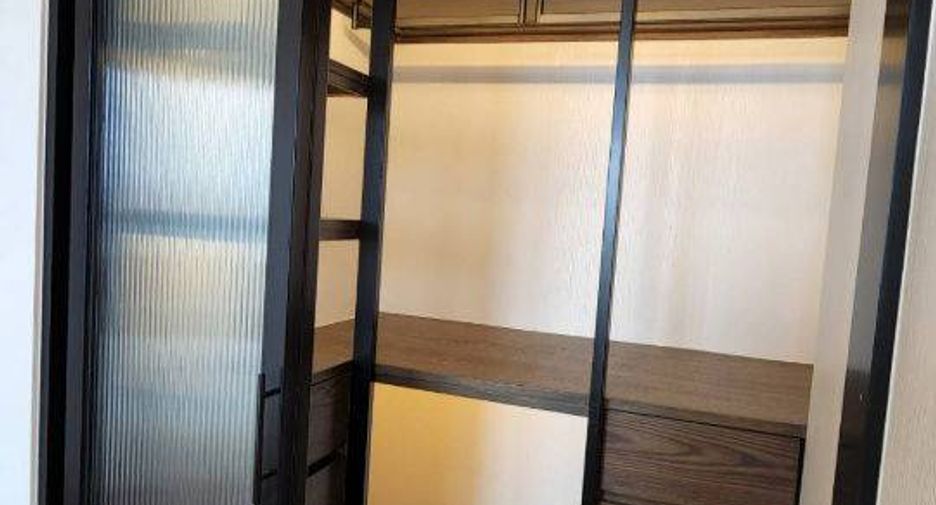 For sale 1 bed condo in Khlong San, Bangkok
