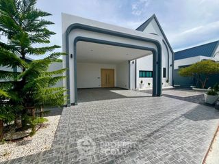 For sale 3 bedrooms villa in Bang Lamung, Chonburi