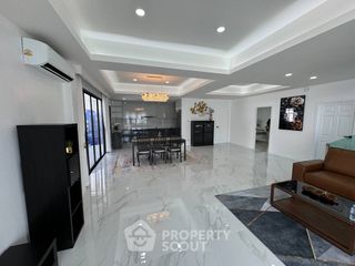 For rent and for sale 5 bedrooms villa in Bang Lamung, Chonburi