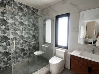 For rent and for sale 5 bedrooms villa in Bang Lamung, Chonburi