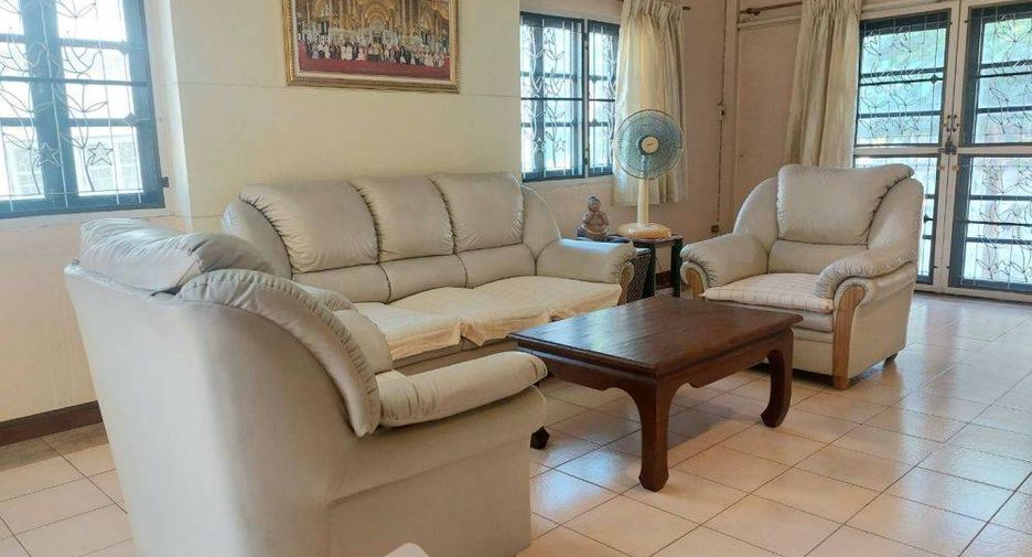 For sale 2 bedrooms house in Saphan Sung, Bangkok