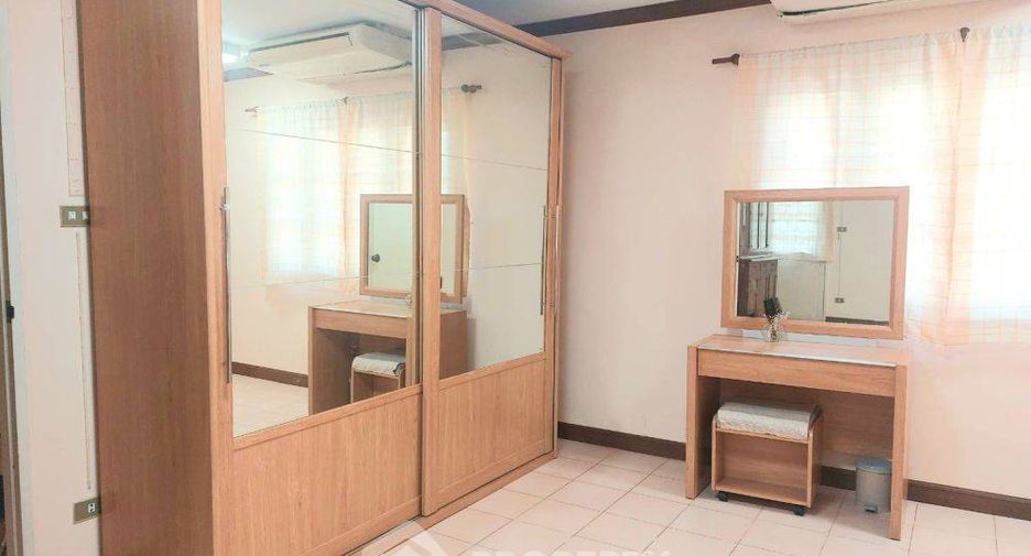 For sale 2 bedrooms house in Saphan Sung, Bangkok