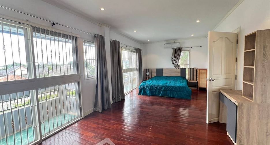 For sale 3 bedrooms house in East Pattaya, Pattaya