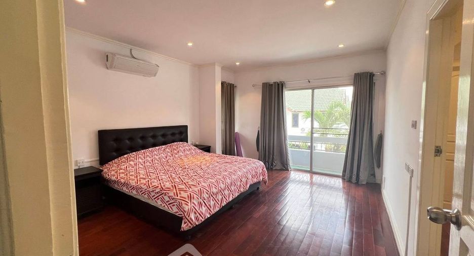 For sale 3 bedrooms house in East Pattaya, Pattaya