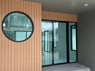 Casa adosada en venta de 3 habitaciones en Lat Phrao, Bangkok