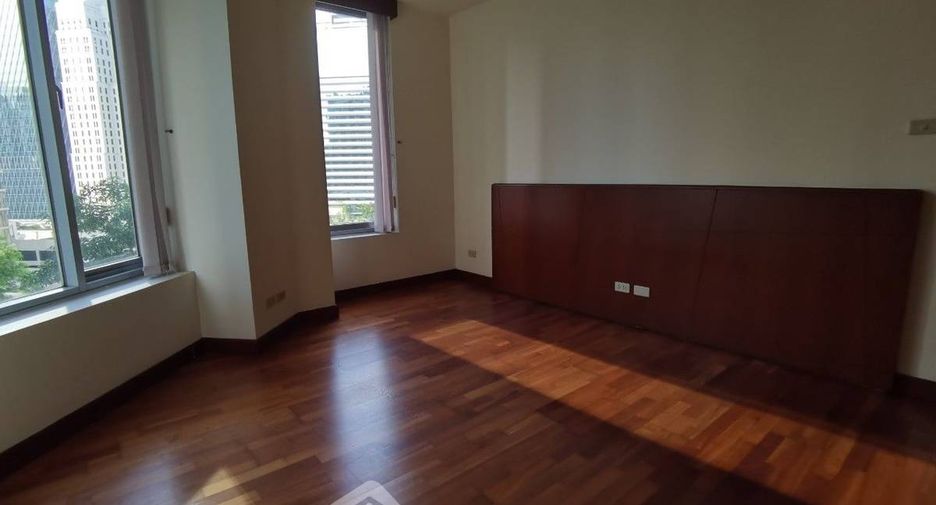 For sale 3 bedrooms condo in Pathum Wan, Bangkok