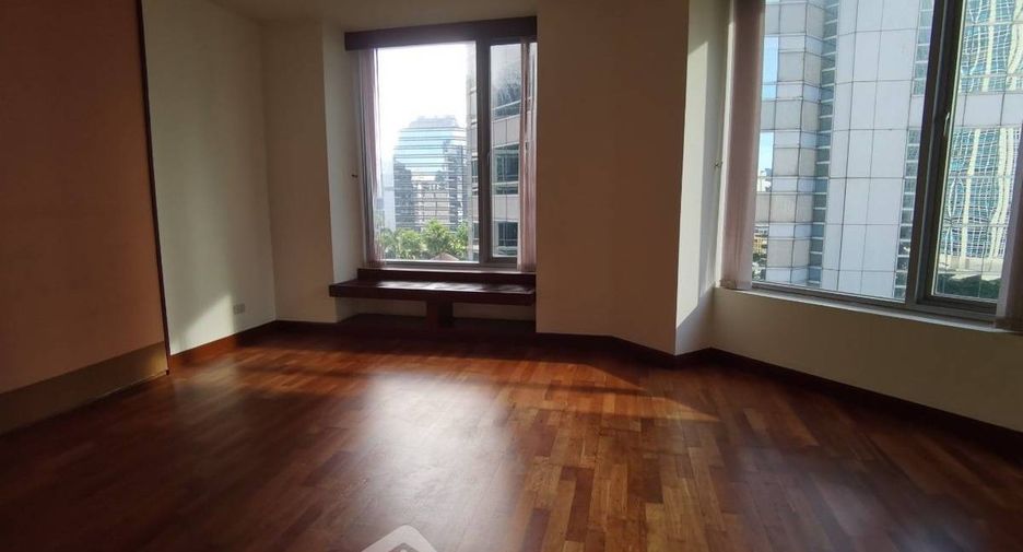 For sale 3 bedrooms condo in Pathum Wan, Bangkok