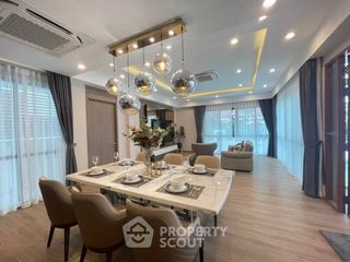 For sale 4 bedrooms house in Bang Lamung, Chonburi
