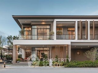 For sale 5 bedrooms house in Khlong Sam Wa, Bangkok