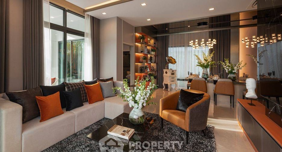 Haus zum Kauf mit 5 Zimmer in Khlong Sam Wa, Bangkok