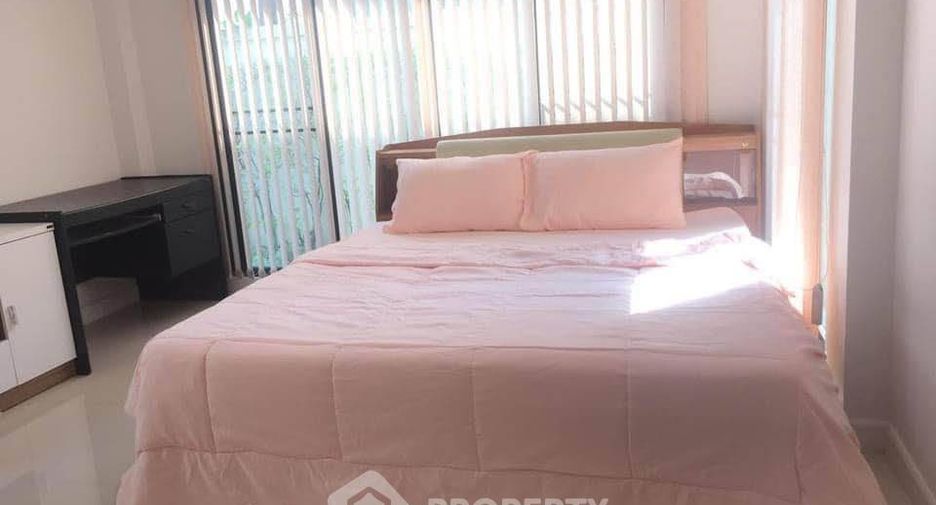 À vendre 3 chambres maison à Si Racha, Chonburi