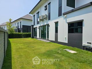 For sale 4 bedrooms house in Phasi Charoen, Bangkok
