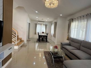 À louer 3 chambres maison à Bang Lamung, Chonburi