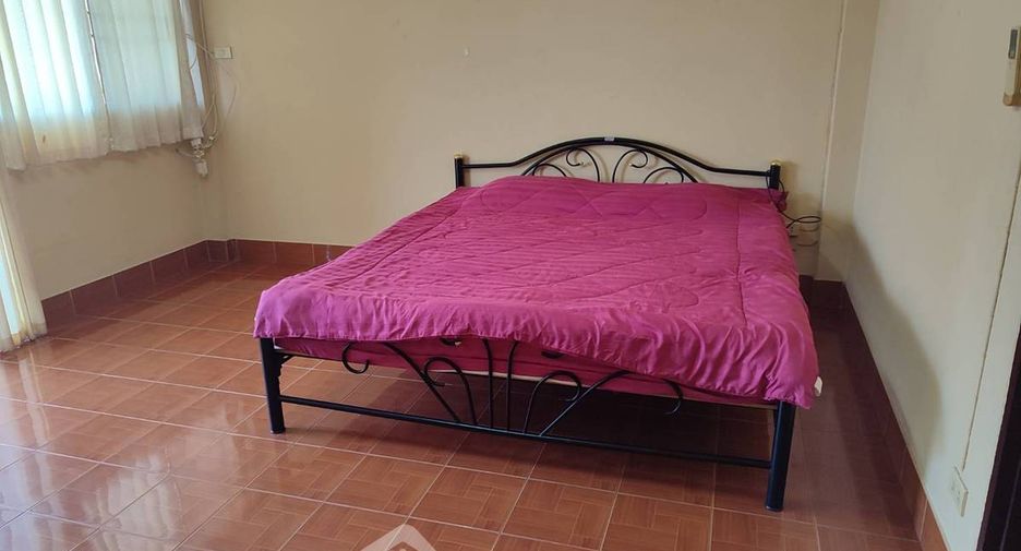 For sale 2 bedrooms townhouse in South Pattaya, Pattaya