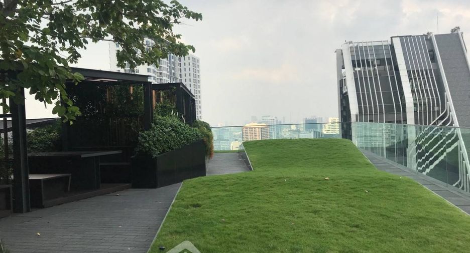 For sale 1 bed condo in Pathum Wan, Bangkok