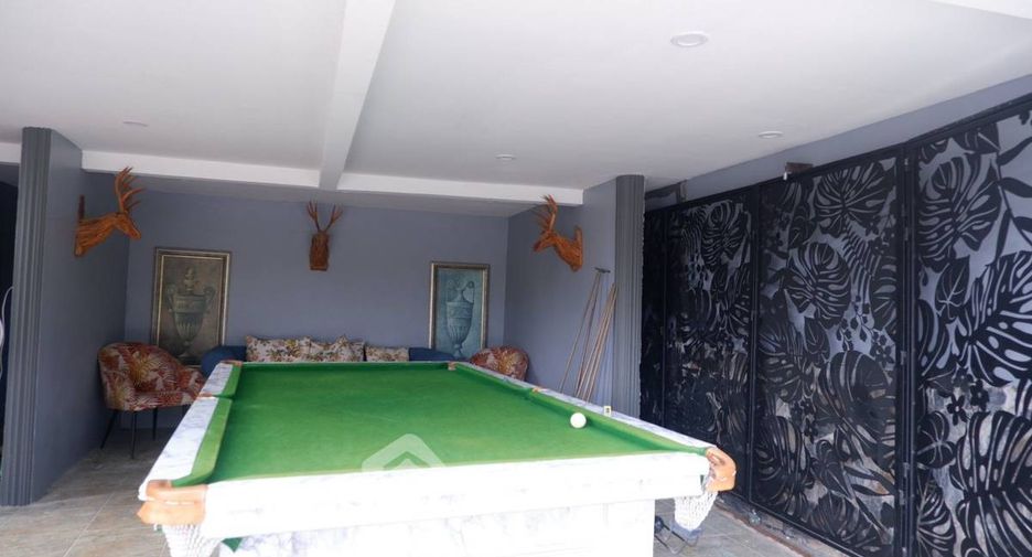 Villa zur Miete und zum Kauf mit 4 Zimmer in Sattahip, Chonburi