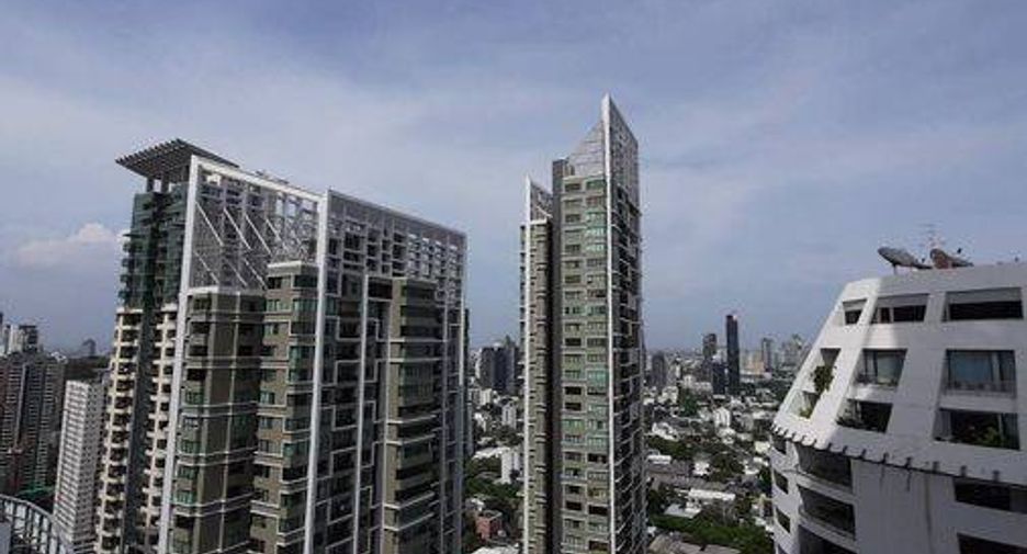 For sale 1 bed condo in Khlong Toei, Bangkok